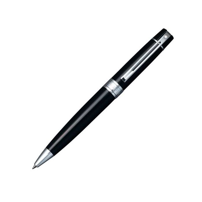 The Sheaffer 300 series ballpoint pen in gloss black is well balanced and comfortable to hold.