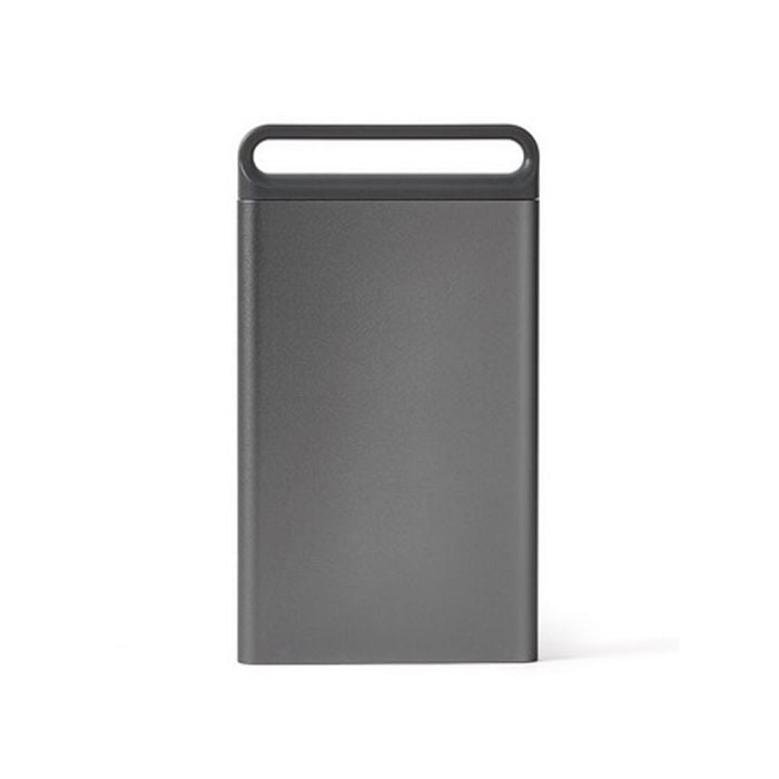 This Nomaday Gunmetal Grey Business Card Case was designed by Lexon. 