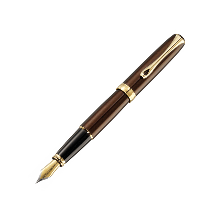 This Excellence A2 Marrakesh Brown & Gold Fountain Pen by Diplomay is made with a metallic lacquer and finished with gold-plating on the trims. 